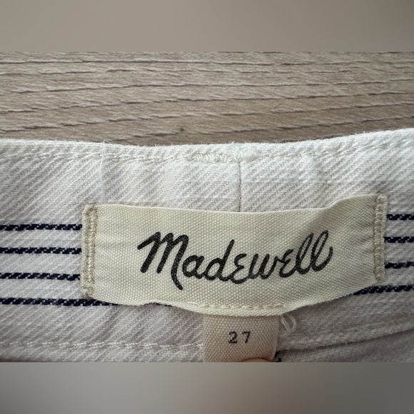 Madewell High Waist White and Blue Striped Shorts 💙🤍🤎 - Picture 8 of 11